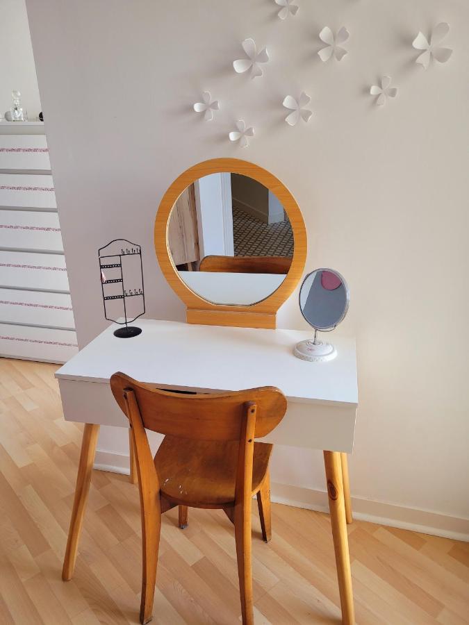 Charmant Appartement Au Coeur Du Centre Ville Quimper Exterior foto